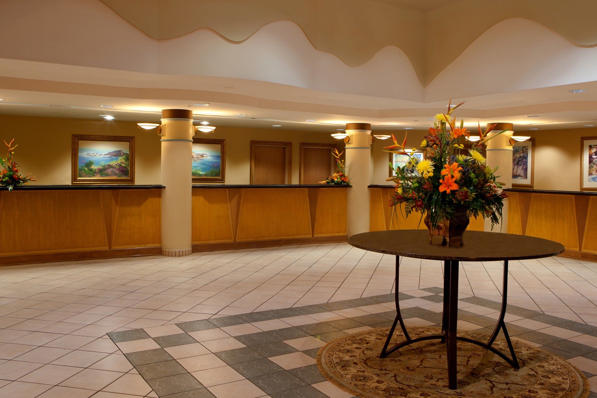 布埃纳文图拉套房酒店 博伟湖 内观 照片 Reception desk at a hotel